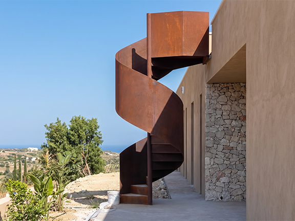 Escalier hélicoïdal extérieur en acier Corten sur mesure